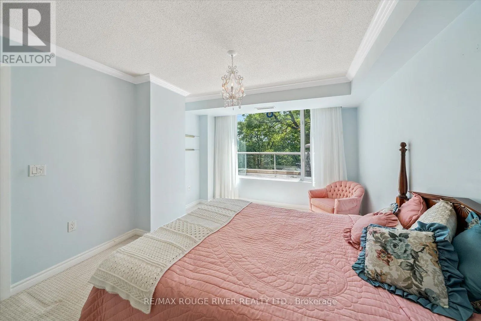 317 - 452 SCARBOROUGH GOLF CLUB ROAD