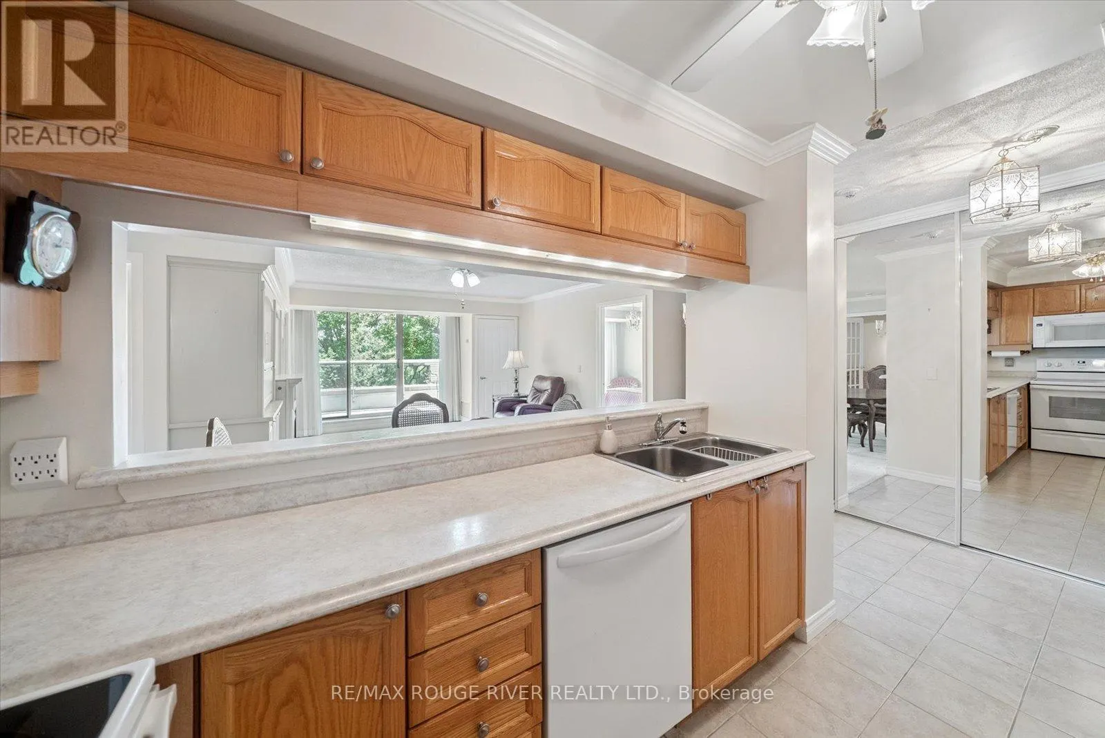 317 - 452 SCARBOROUGH GOLF CLUB ROAD