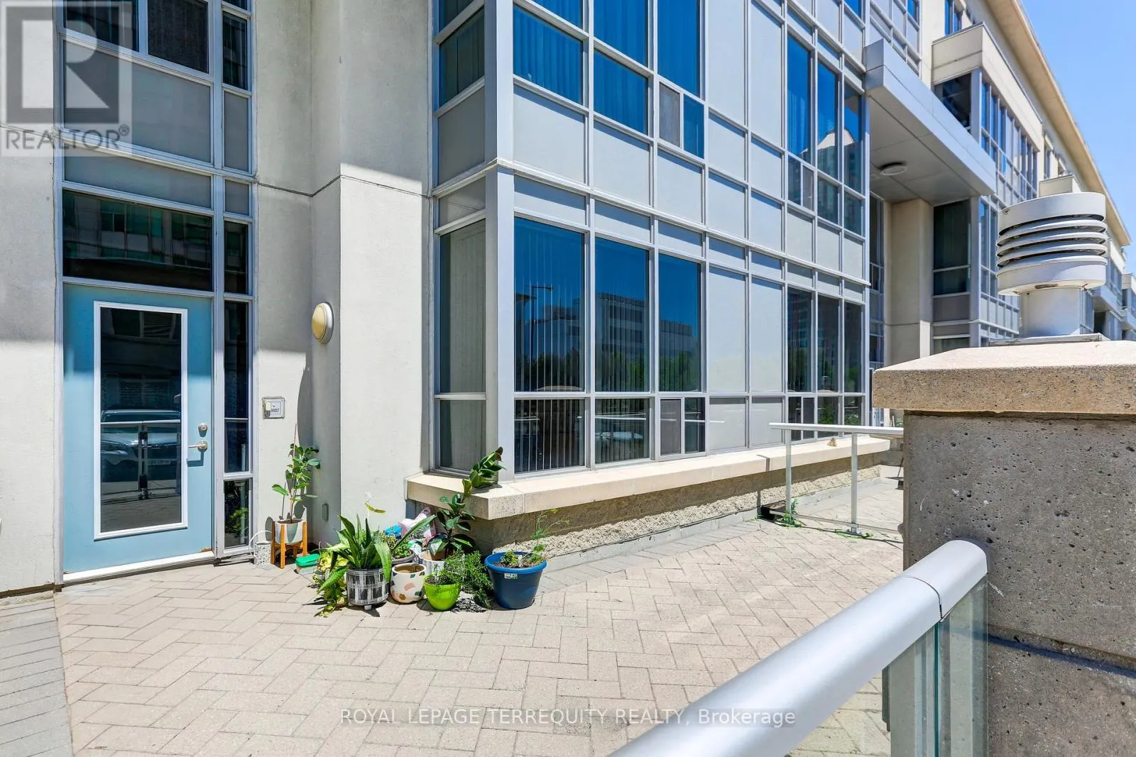 107 - 36 LEE CENTRE DRIVE