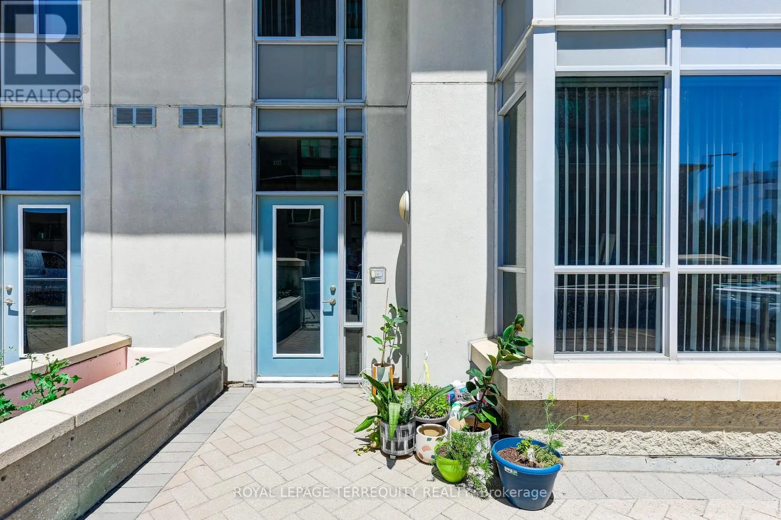 107 - 36 LEE CENTRE DRIVE