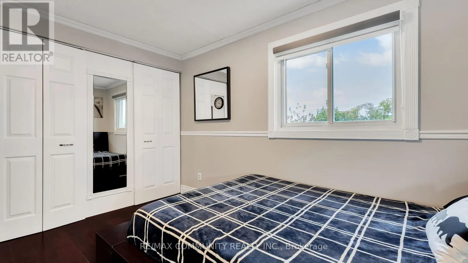 2135 THEODEN COURT
