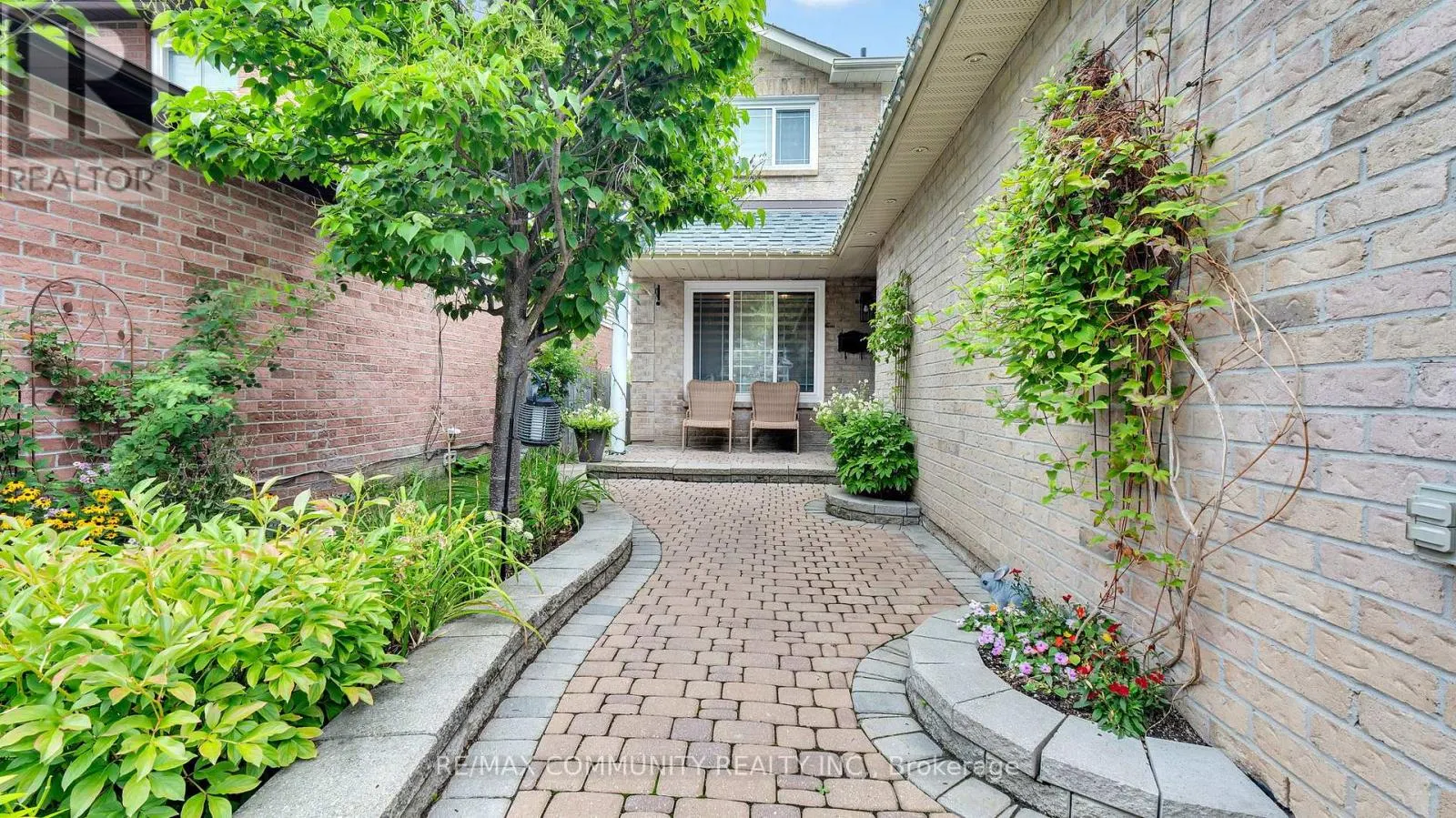 2135 THEODEN COURT