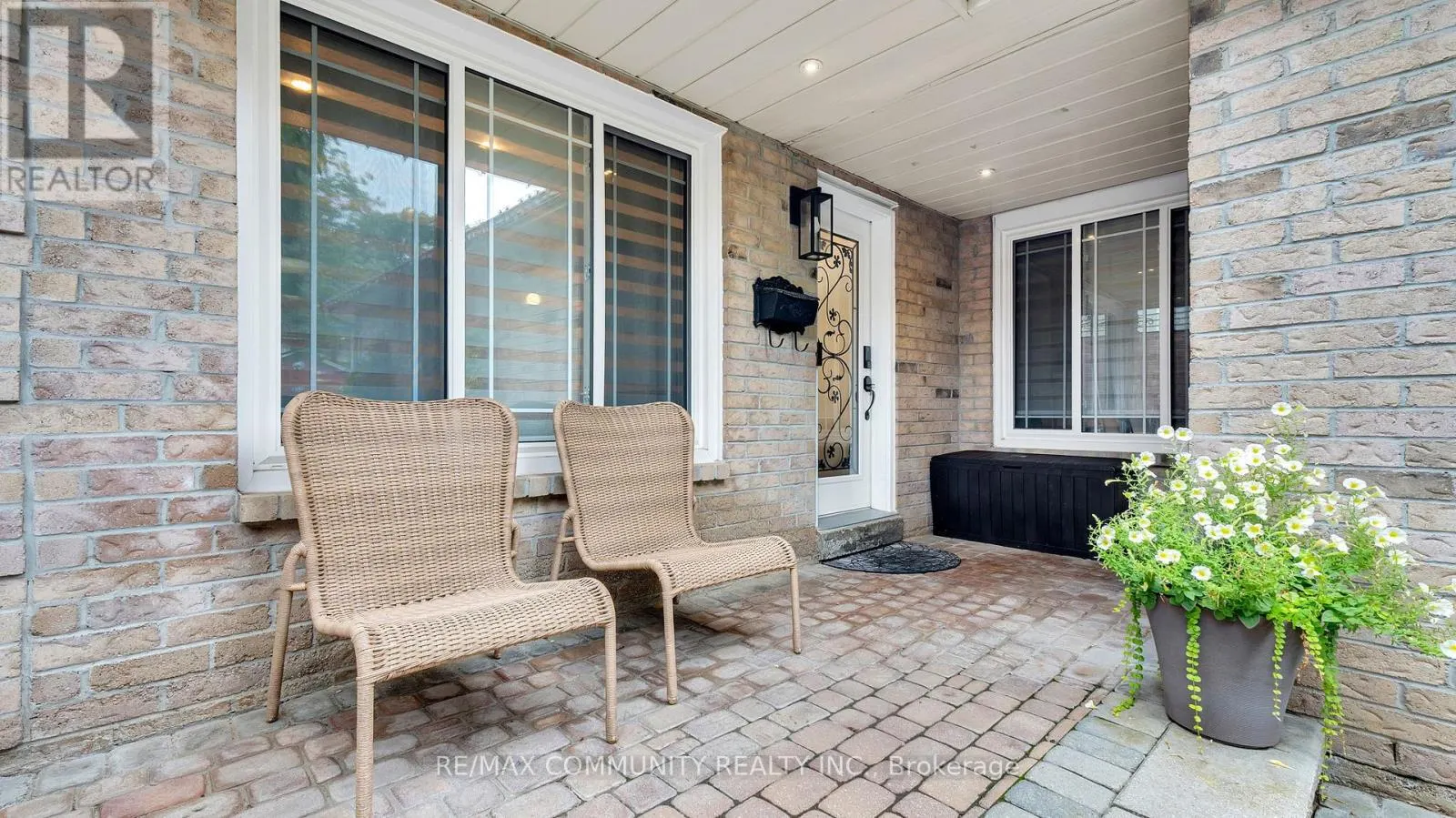2135 THEODEN COURT