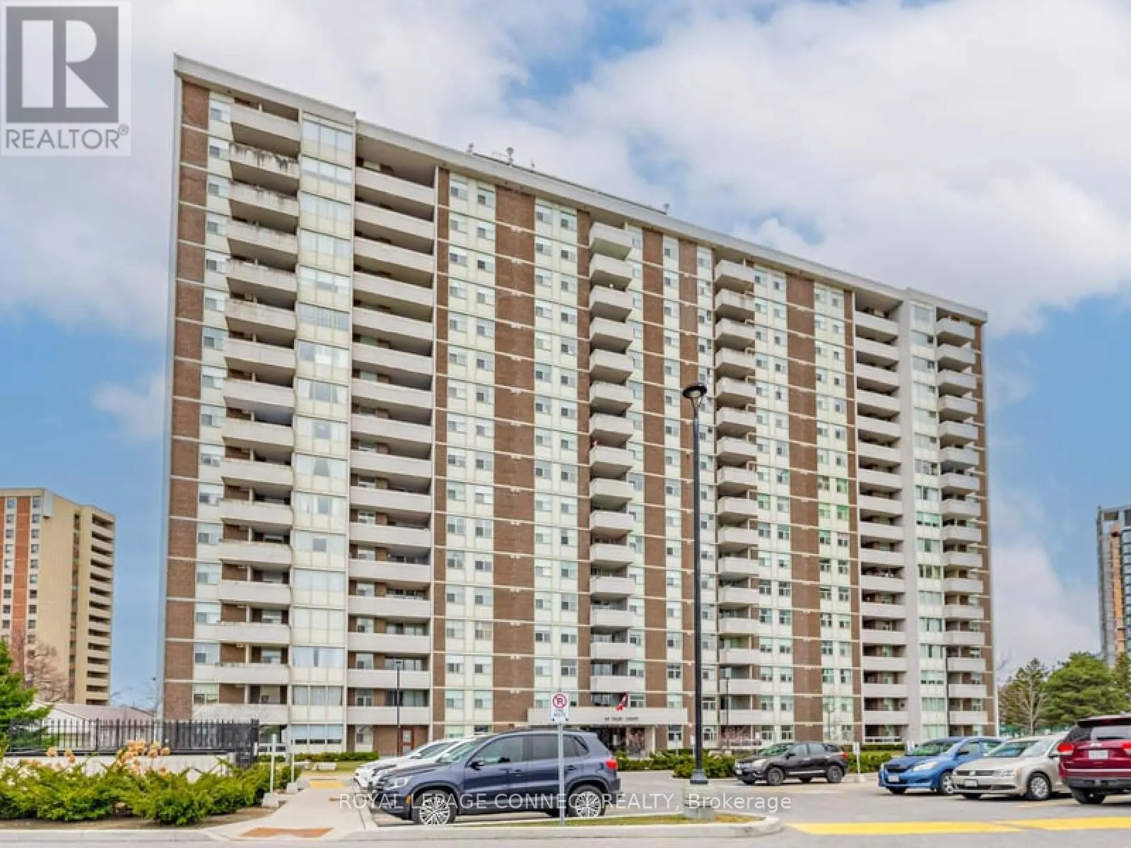 1711 - 44 FALBY COURT