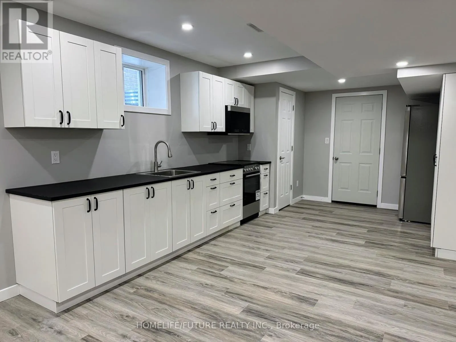 BSMT - 721 AUDLEY ROAD S