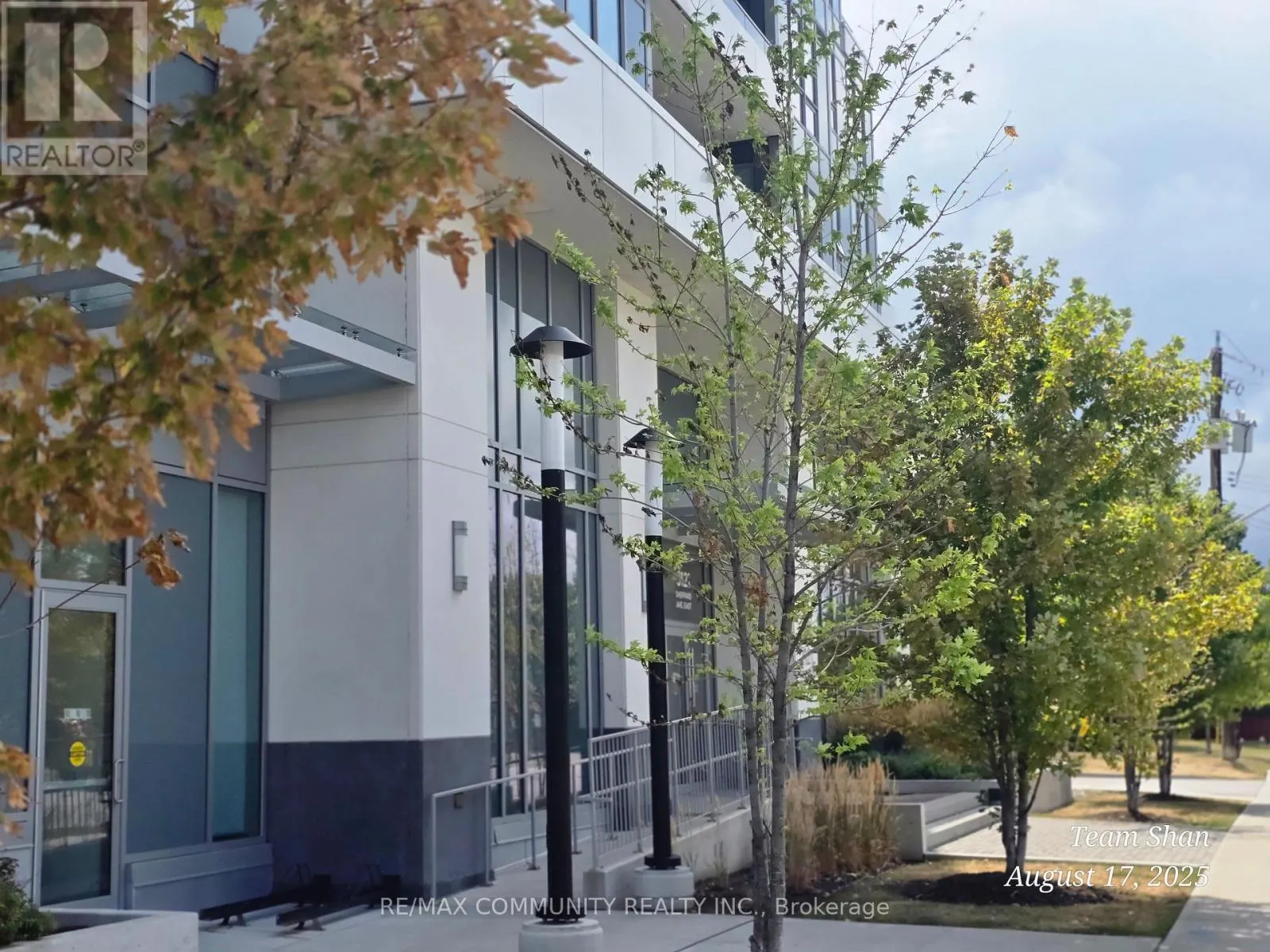 518 - 3121 SHEPPARD AVENUE E