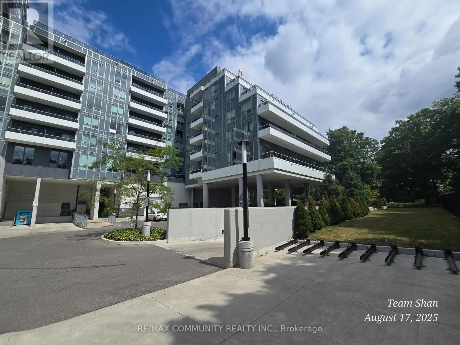 518 - 3121 SHEPPARD AVENUE E