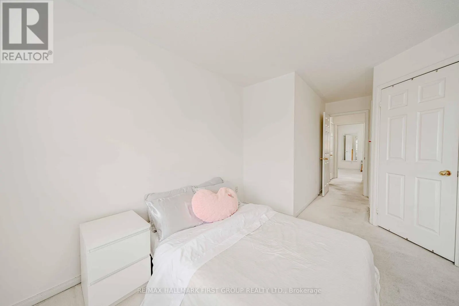 1 - 2790 EGLINTON AVENUE E