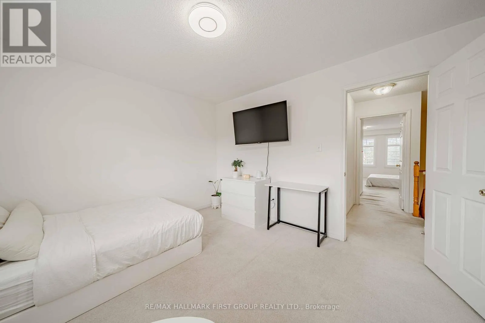 1 - 2790 EGLINTON AVENUE E