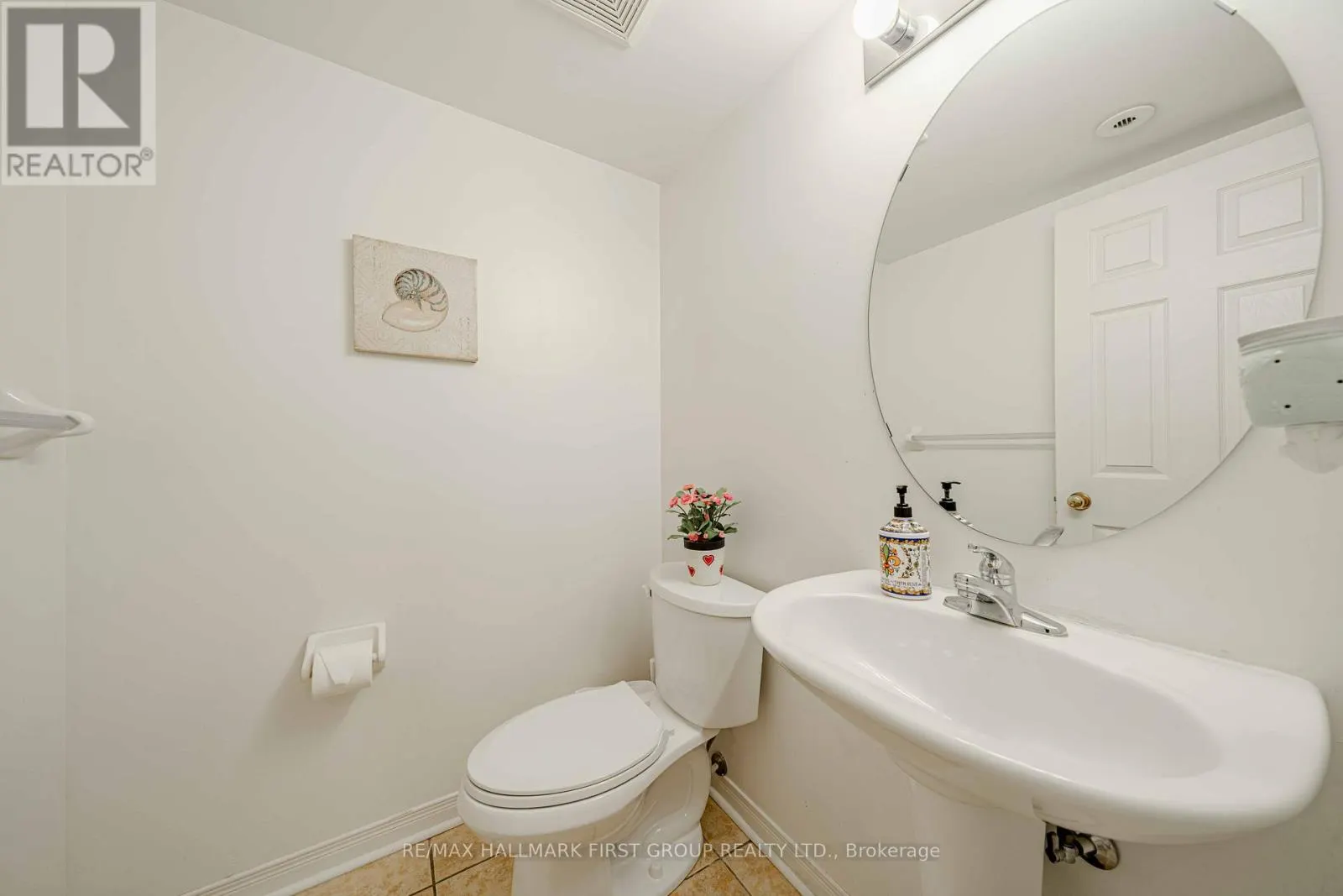 1 - 2790 EGLINTON AVENUE E