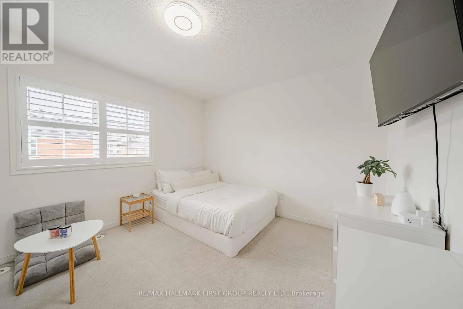 1 - 2790 EGLINTON AVENUE E