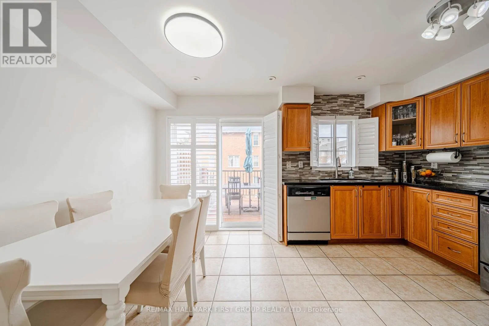 1 - 2790 EGLINTON AVENUE E