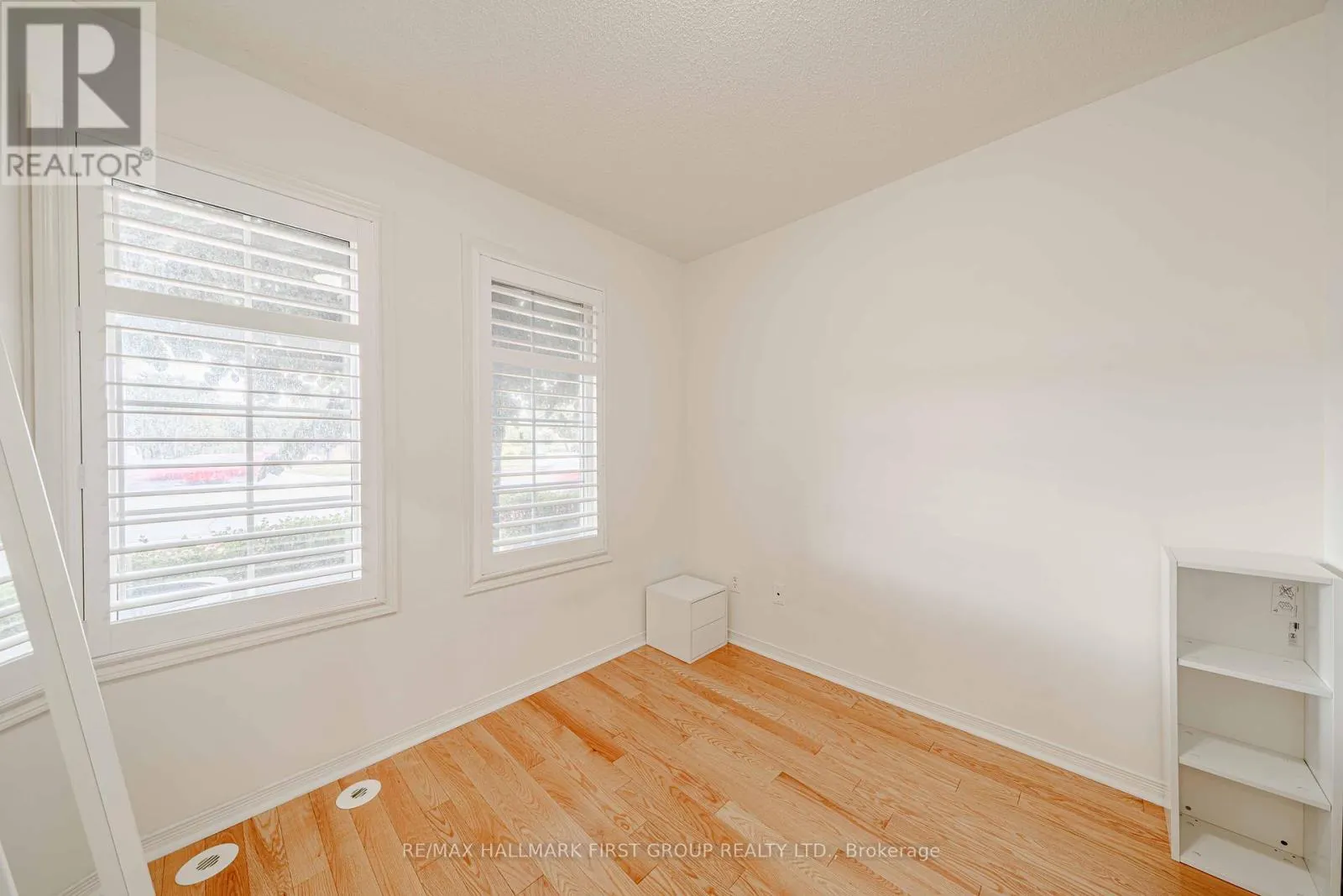 1 - 2790 EGLINTON AVENUE E