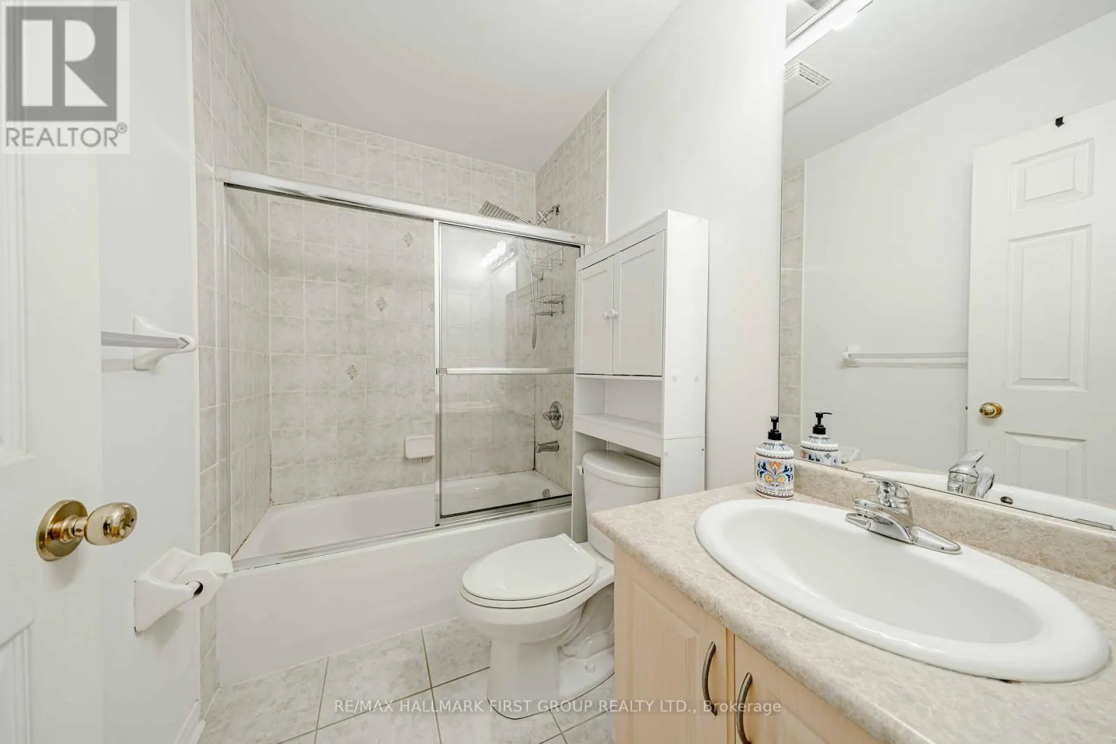 1 - 2790 EGLINTON AVENUE E