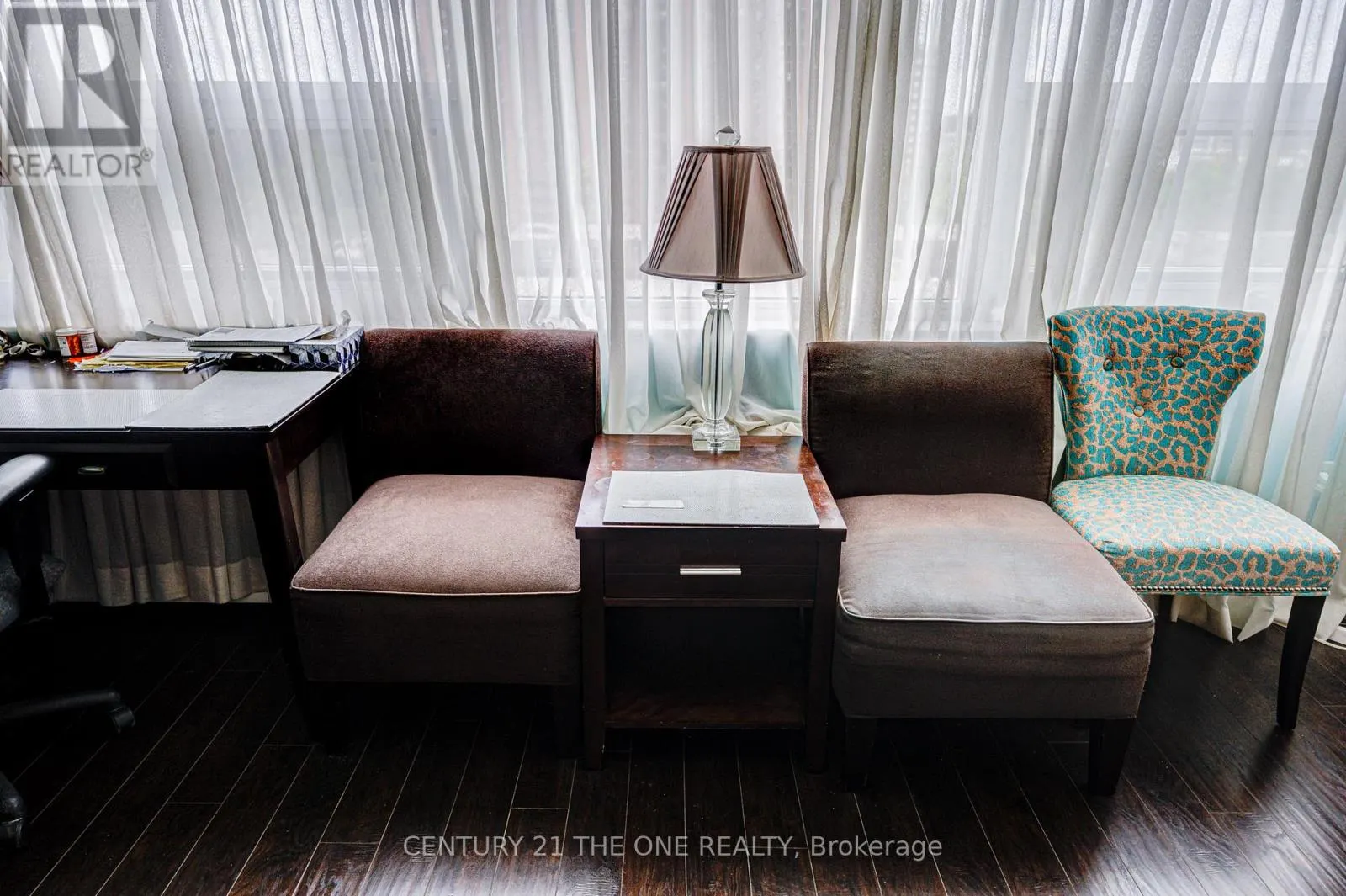 808 - 121 LING ROAD