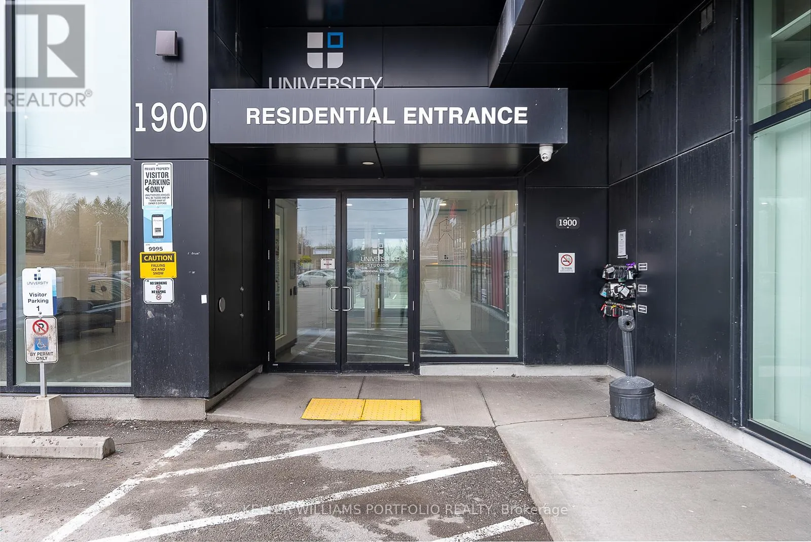 310 - 1900 SIMCOE STREET N
