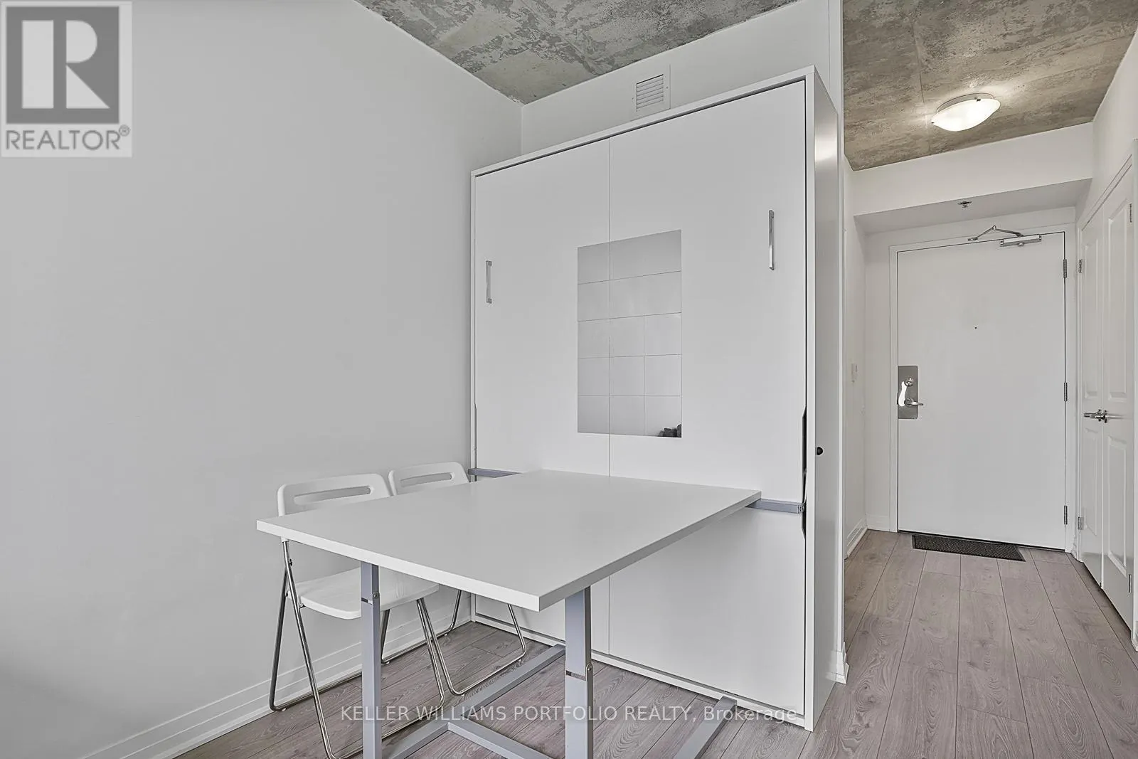 310 - 1900 SIMCOE STREET N