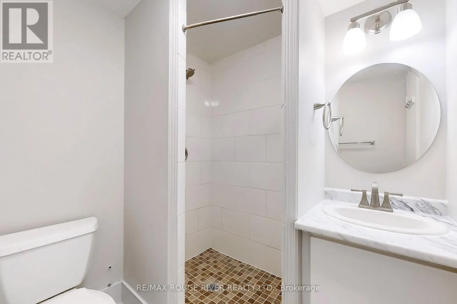 415 - 1665 PICKERING PARKWAY