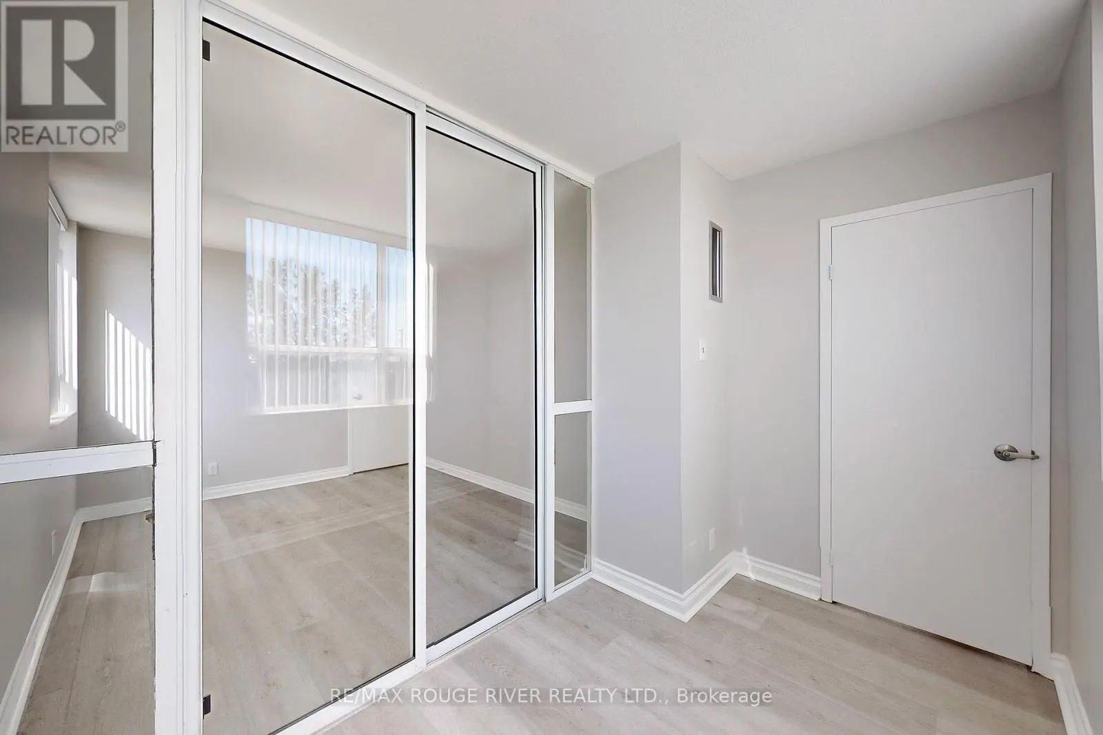 415 - 1665 PICKERING PARKWAY