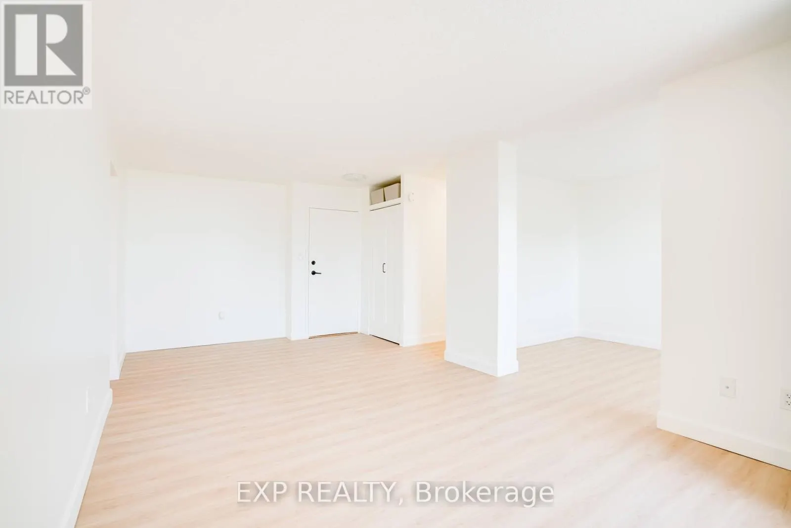 1410 - 90 LING ROAD