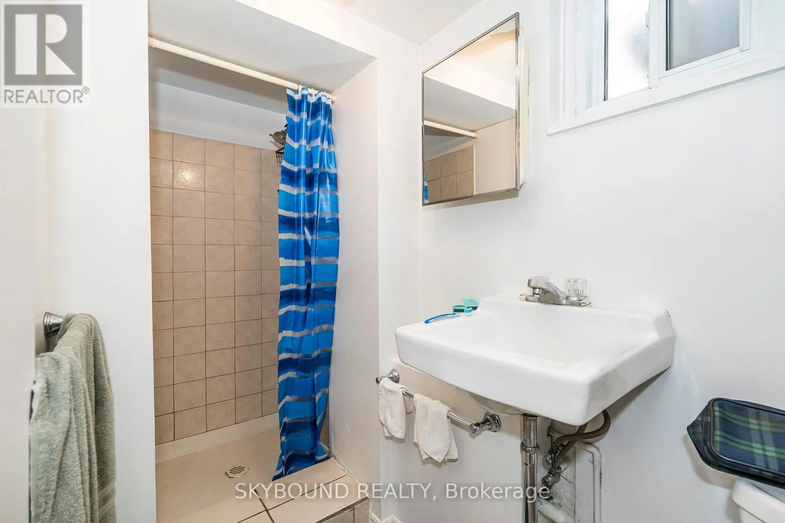5 WESTBOURNE AVENUE