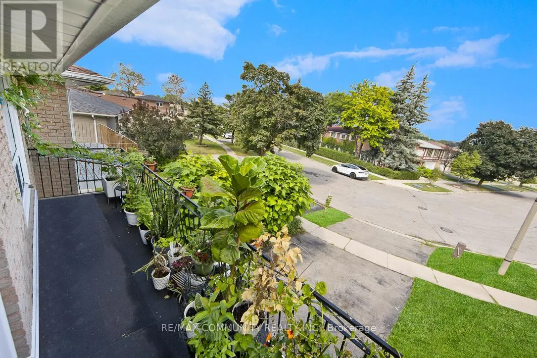17 TINETA CRESCENT