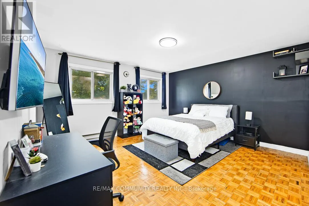 17 TINETA CRESCENT