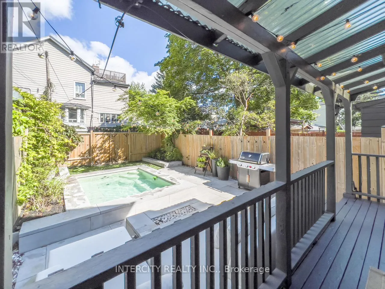 92 DAGMAR AVENUE