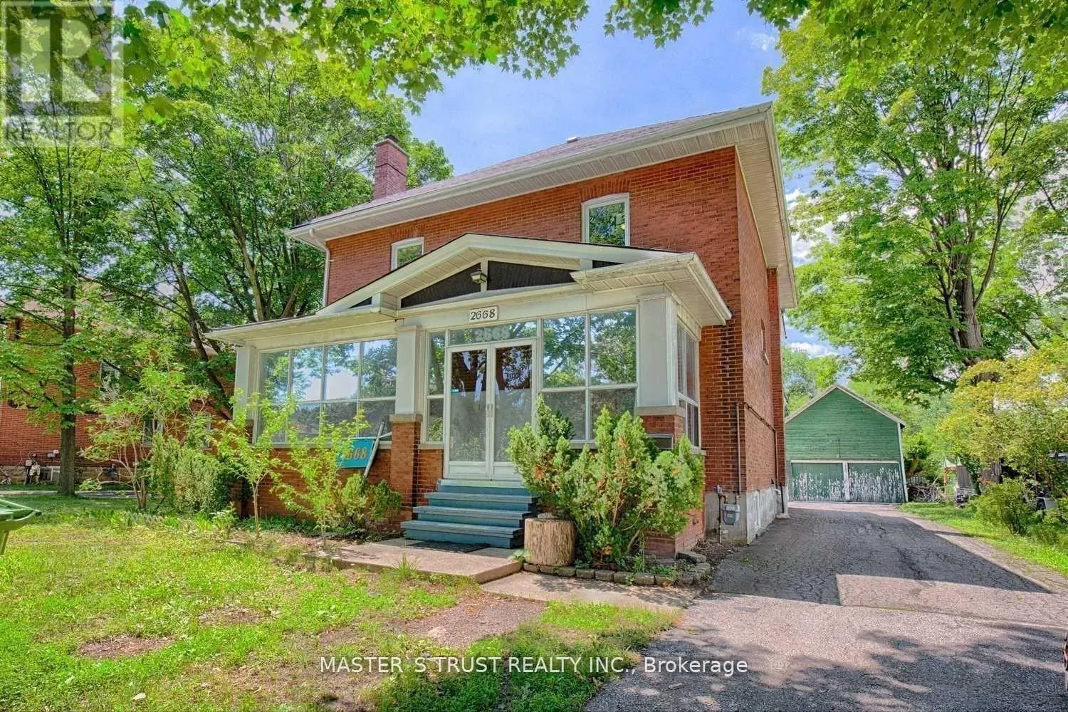 UPPER - 2668 MIDLAND AVENUE