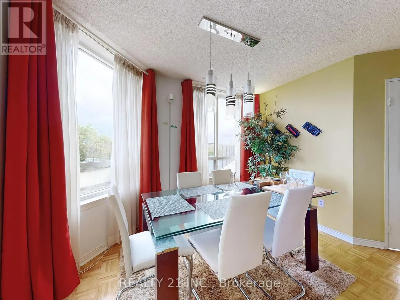 488 - 1 GREYSTONE WALK DR DRIVE