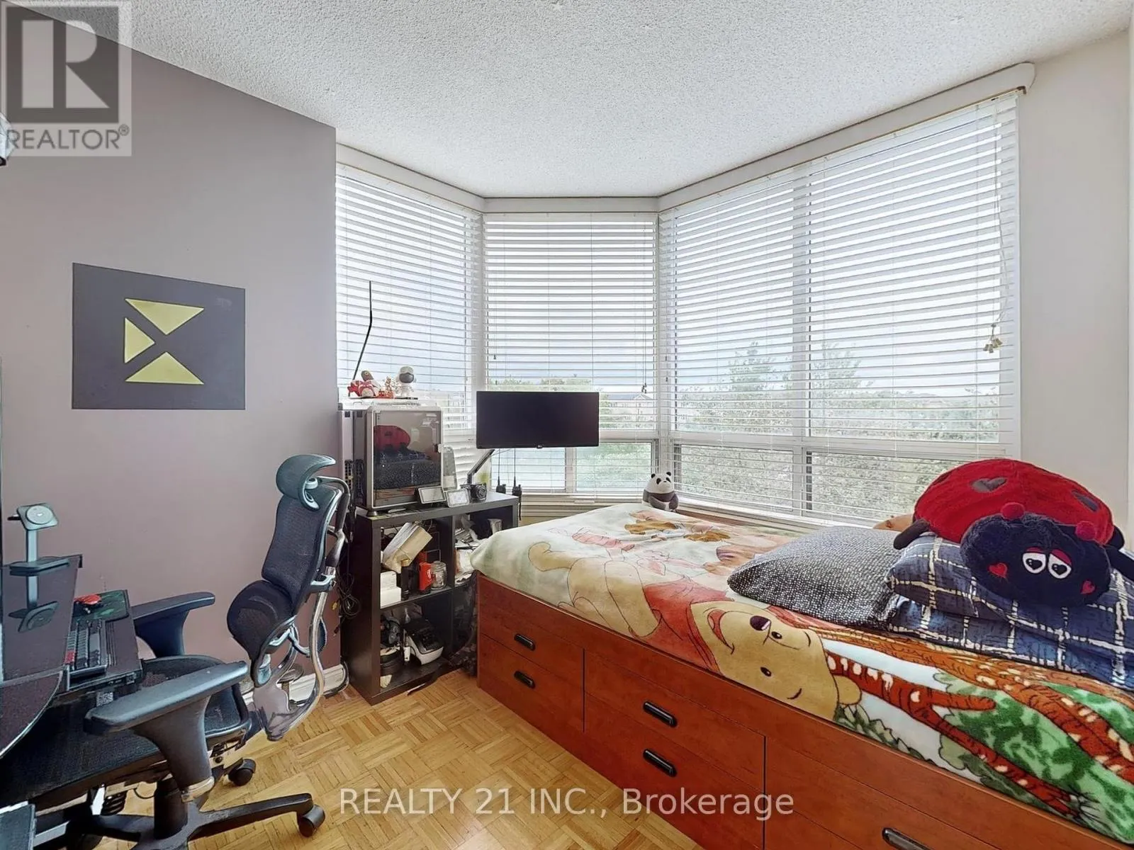 488 - 1 GREYSTONE WALK DR DRIVE