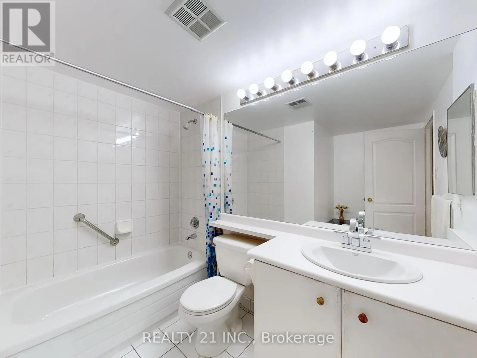 488 - 1 GREYSTONE WALK DR DRIVE