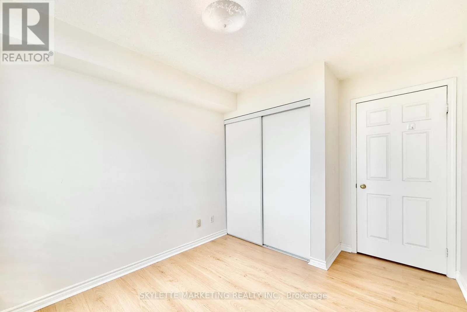 1109 - 5039 FINCH AVENUE E