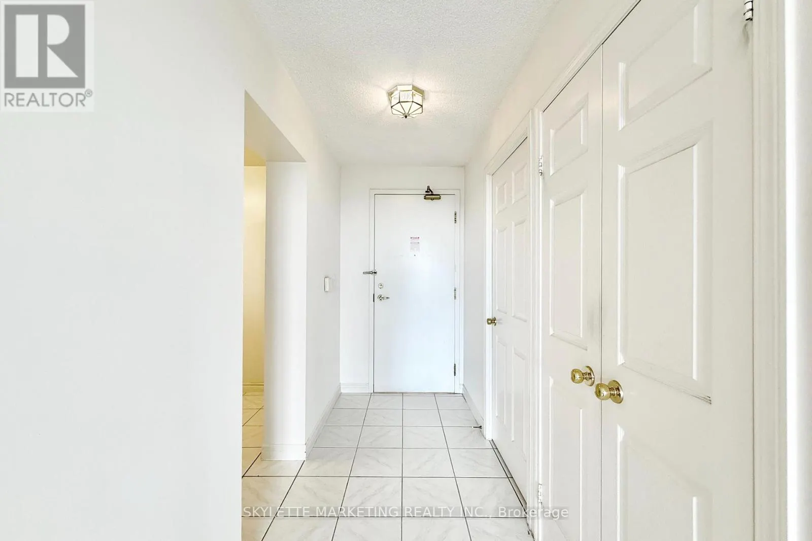 1109 - 5039 FINCH AVENUE E