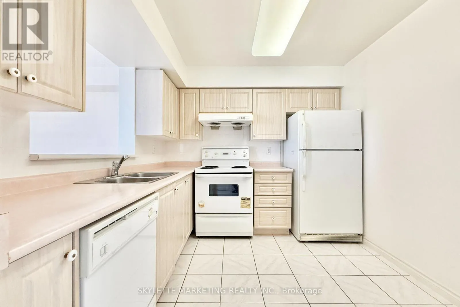 1109 - 5039 FINCH AVENUE E