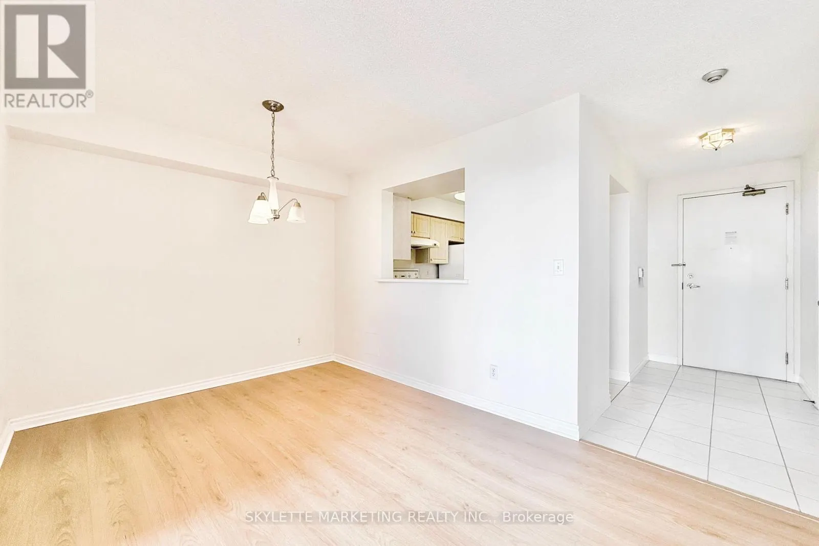 1109 - 5039 FINCH AVENUE E
