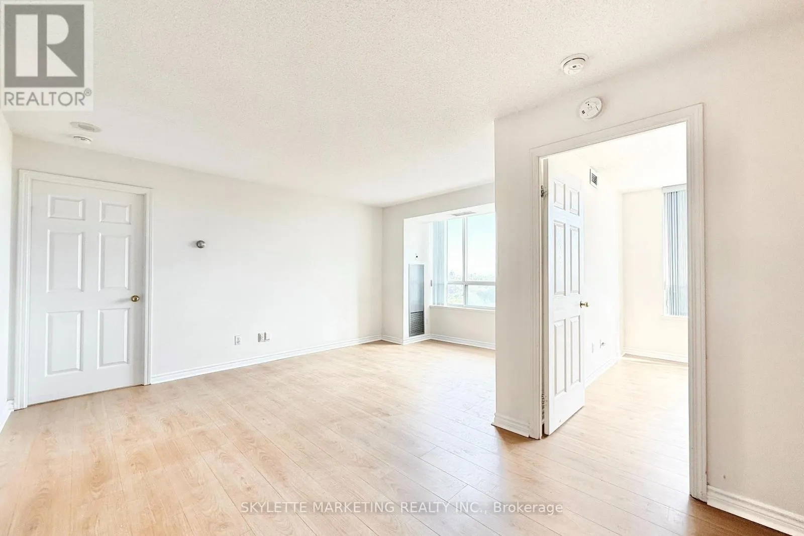 1109 - 5039 FINCH AVENUE E