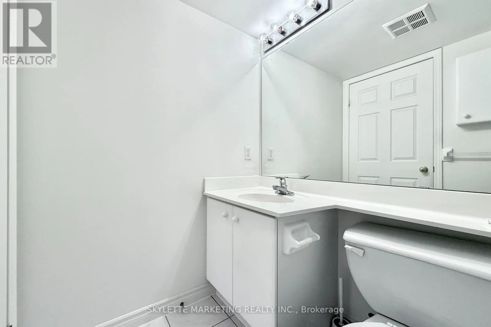 1109 - 5039 FINCH AVENUE E