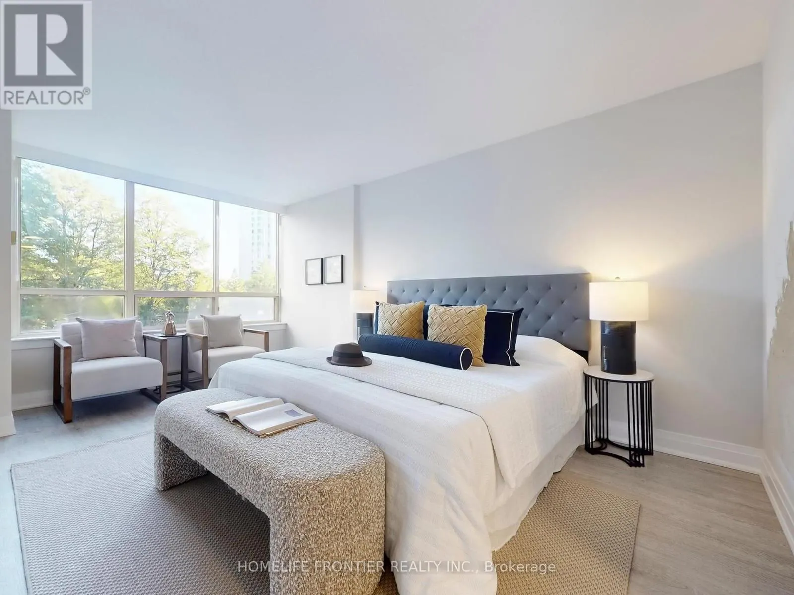 215 - 175 BAMBURGH CIRCLE