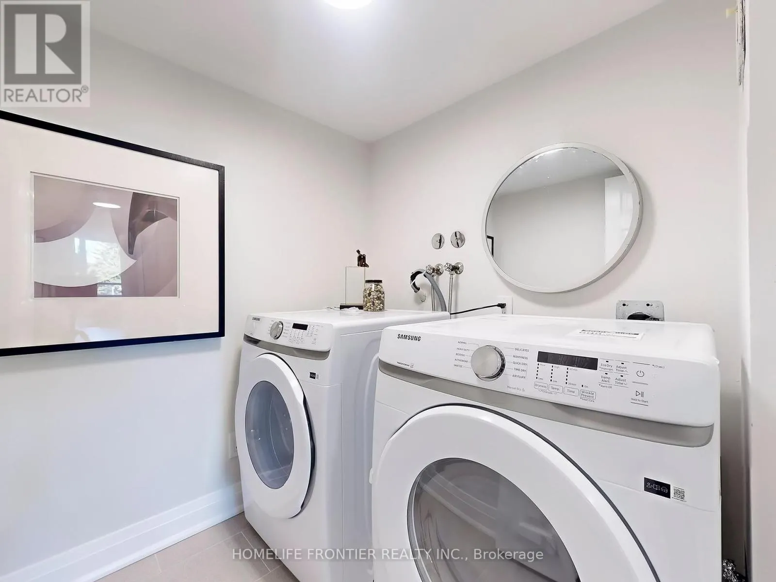 215 - 175 BAMBURGH CIRCLE