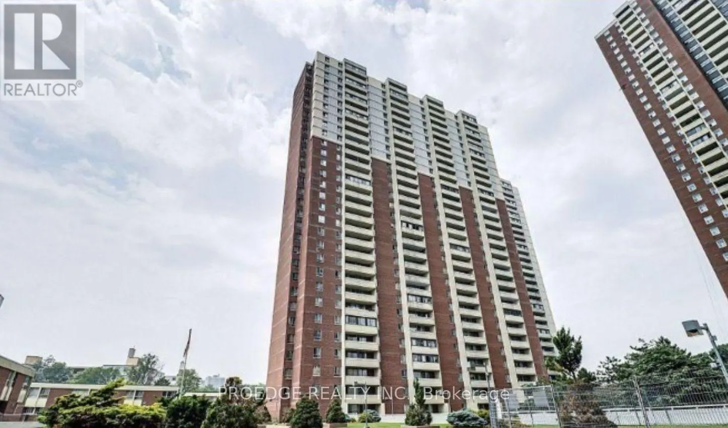 102 - 5 MASSEY SQUARE
