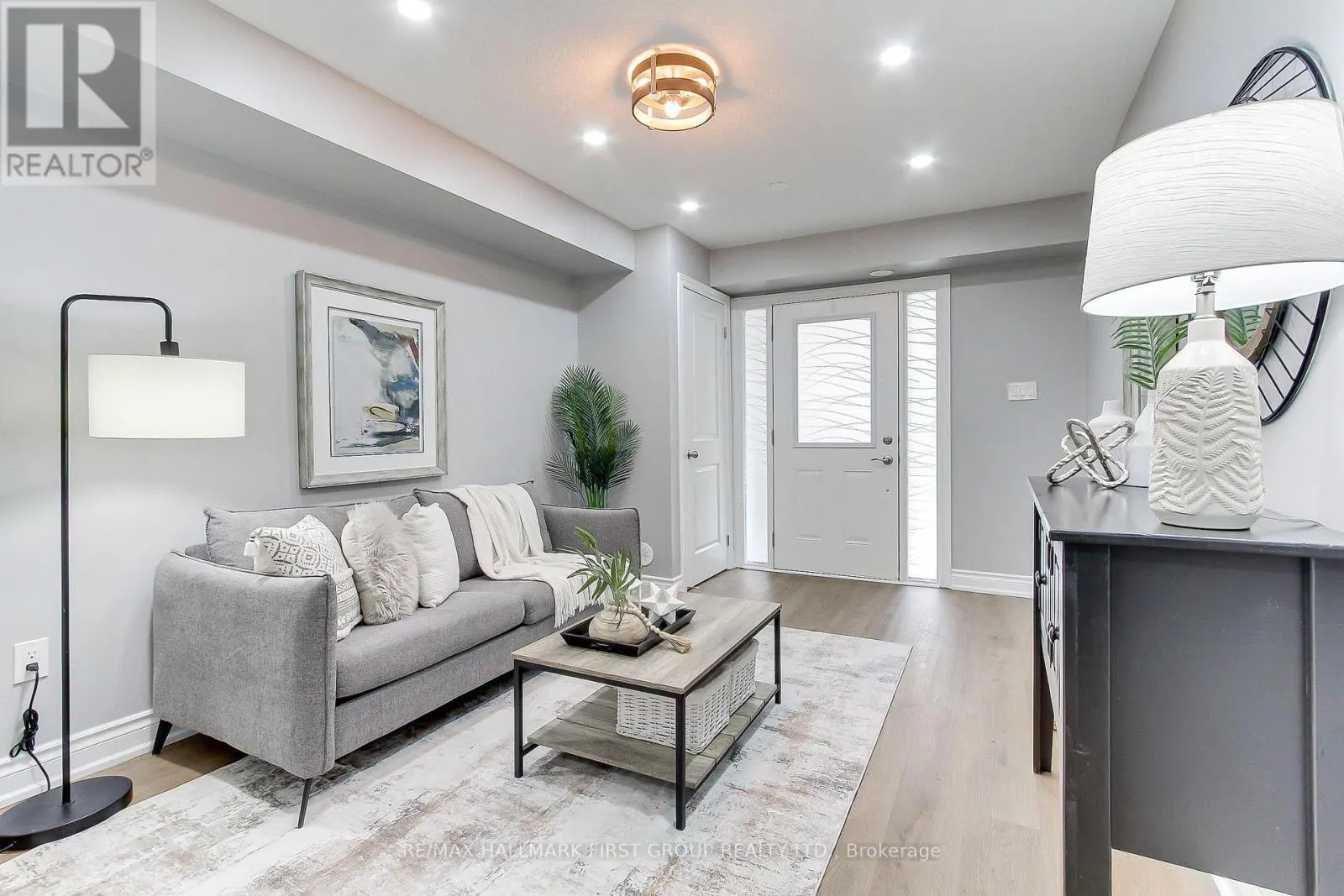 2522 BOSTON GLEN