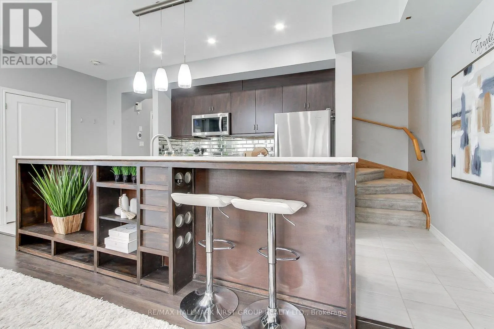 2522 BOSTON GLEN
