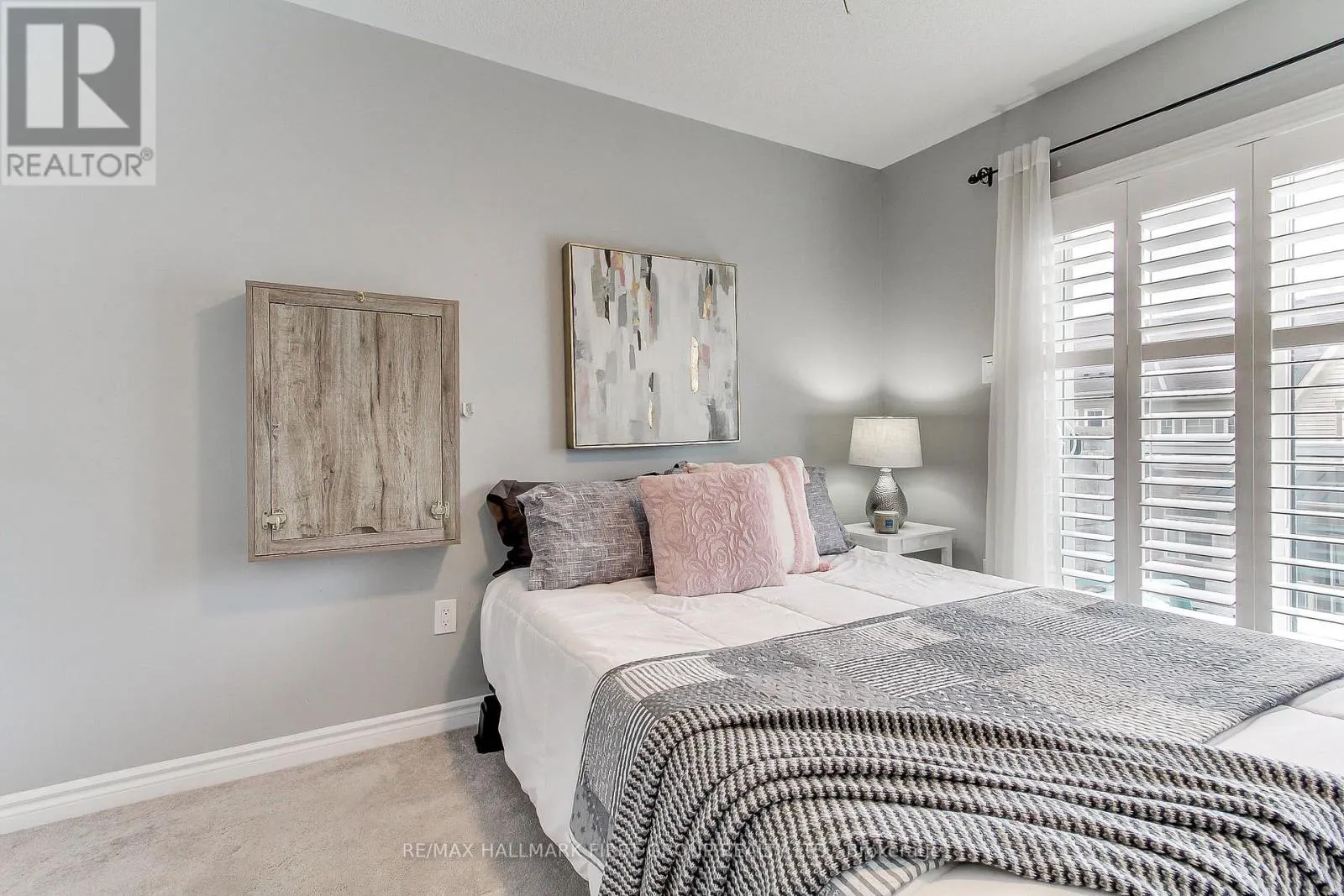 2522 BOSTON GLEN