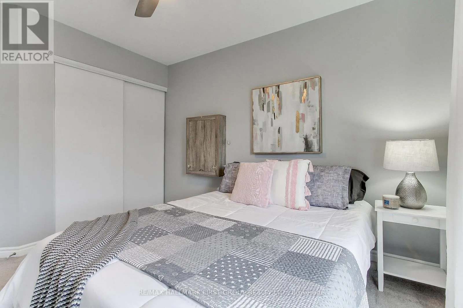 2522 BOSTON GLEN