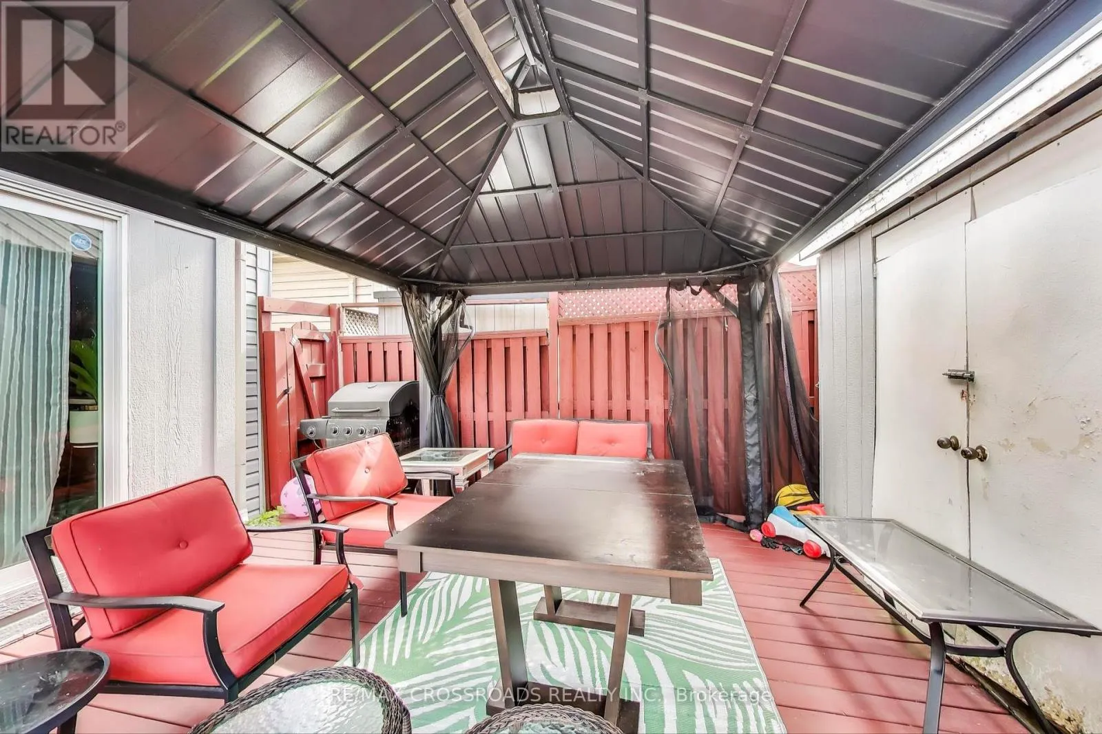 1104 BENEFORD ROAD