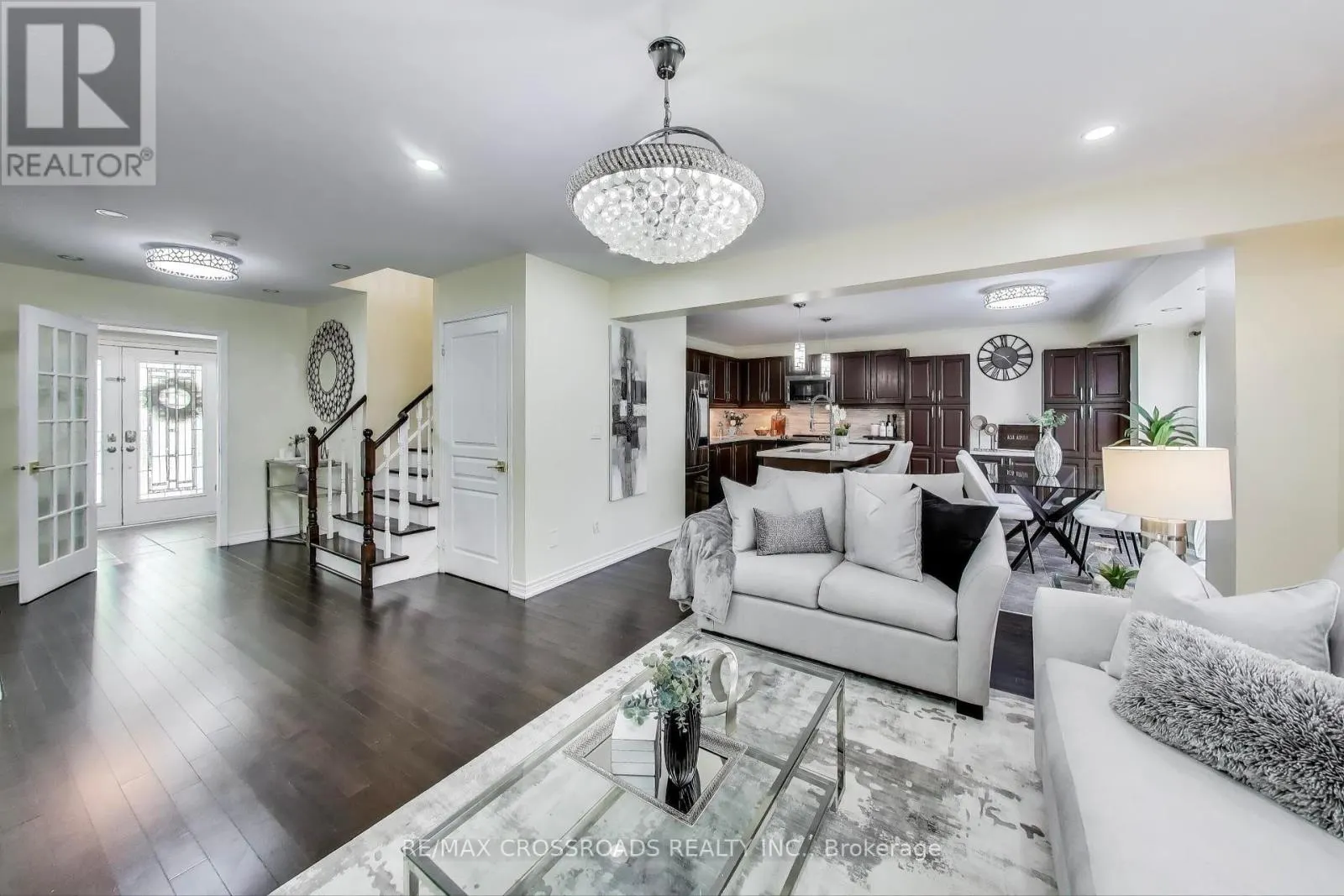 1104 BENEFORD ROAD