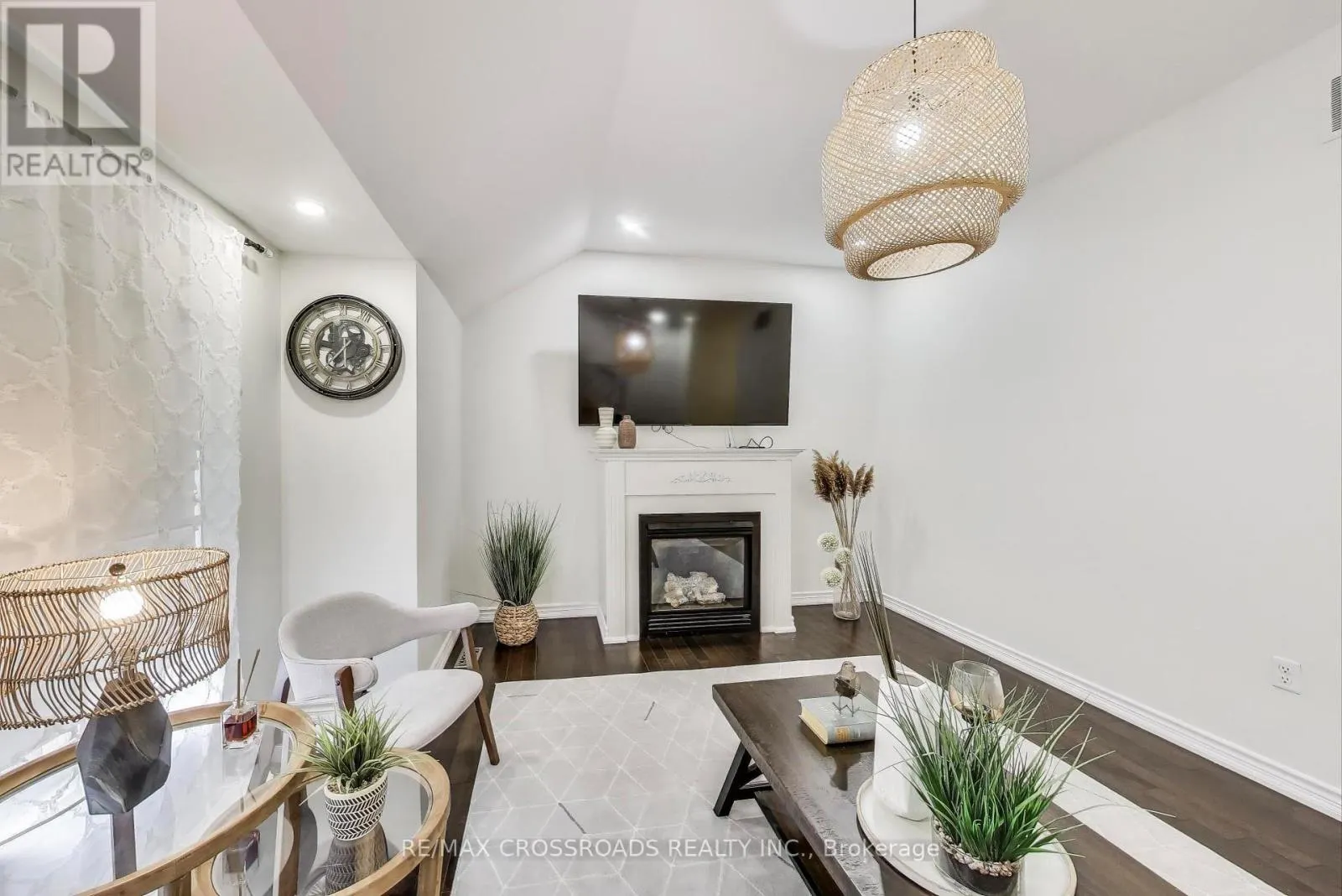 1104 BENEFORD ROAD