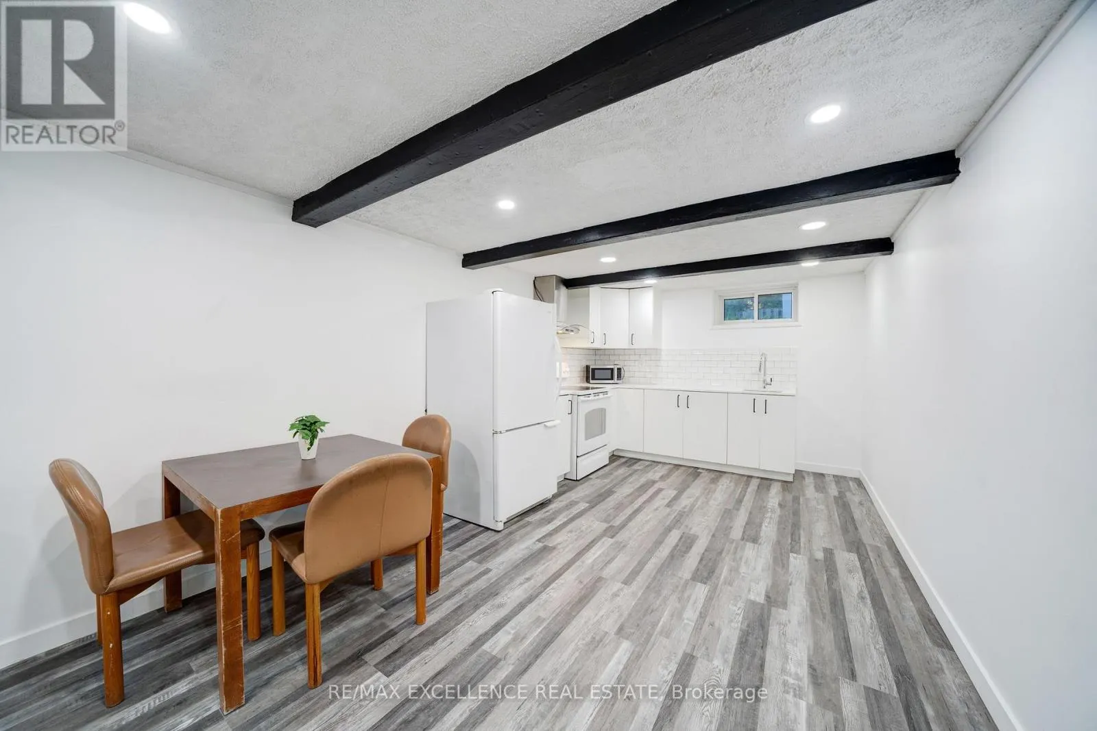 110 SENECA AVENUE