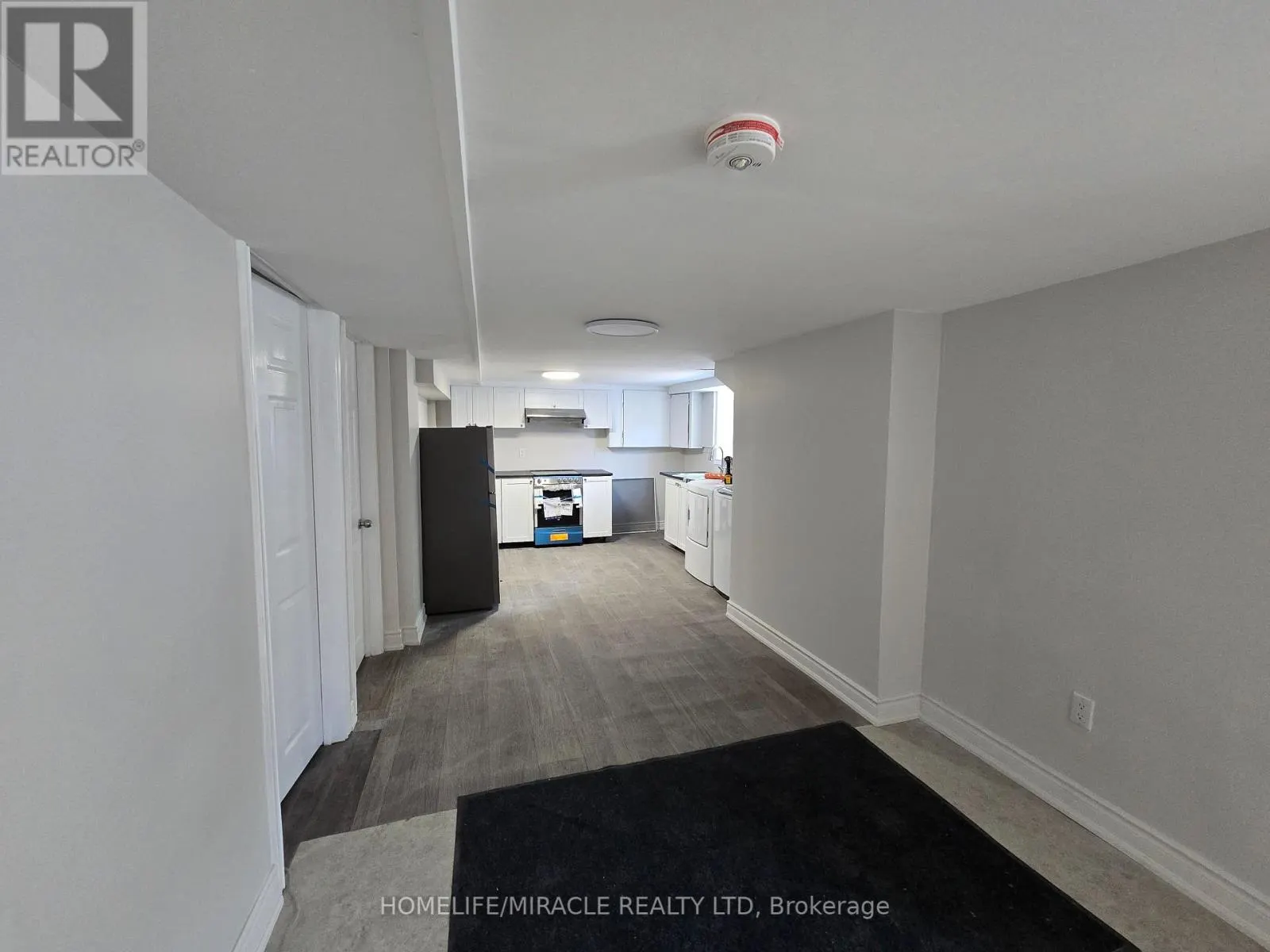 BSMT - 1281 KING STREET E